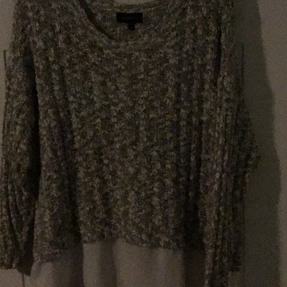 Sweater - Picture 6 of 7